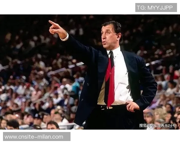 同年获得DPOYMVPFMVP的阿贾中投绝杀助力王牌夺得冠军点